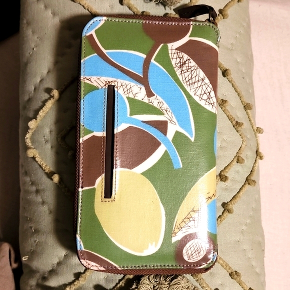 Boden Continental Zippered Wallet NWOT - Picture 1 of 4